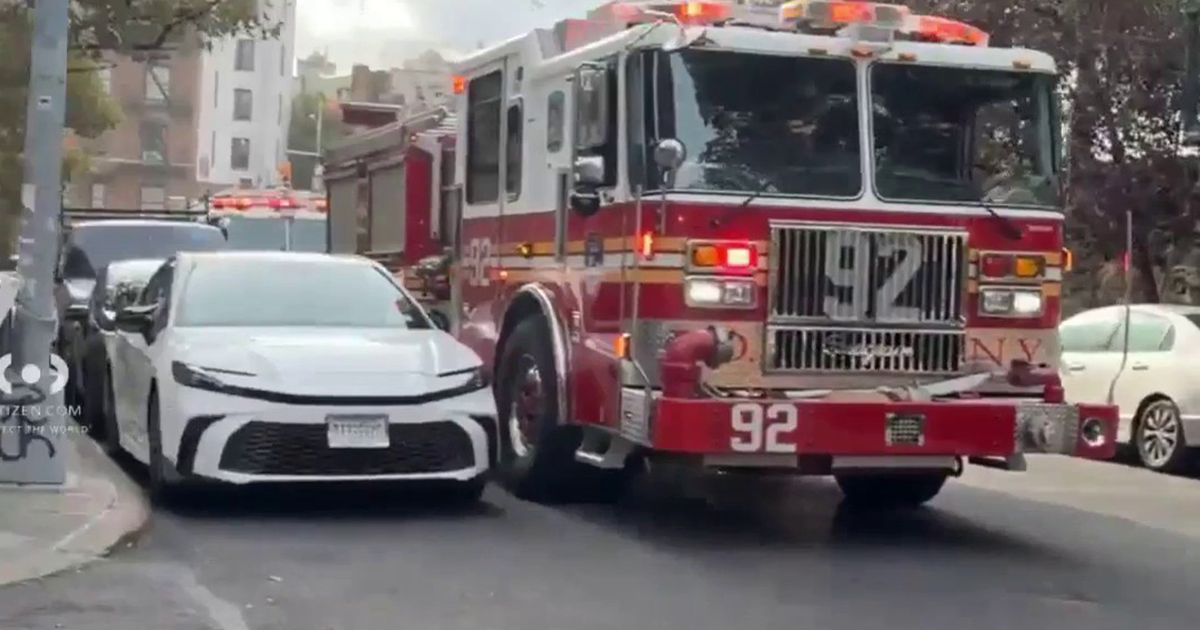 Montgomery Avenue fire in Morris Heights kills a resident and injures six others and four
