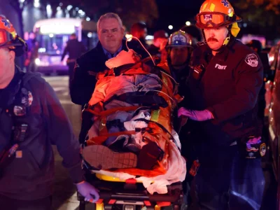 Two shot in Claremont, Bronx apartment building; man in custody after barricade, police say