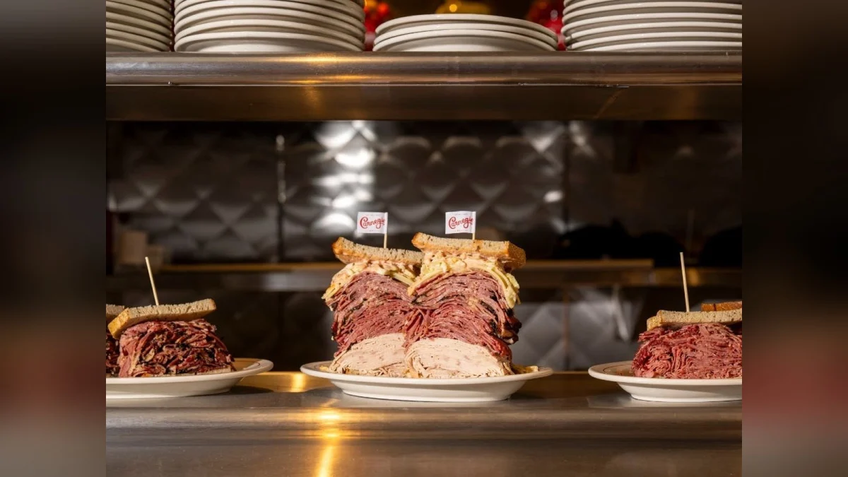 Pastrami landmark Carnegie Deli moves into the old Stage Deli space
