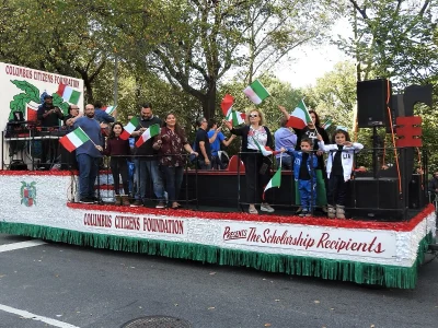 Fifth Avenue parade street closures for Hispanic Day and Columbus Day 2026