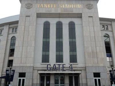 Yankee Stadium: how to get there by subway and train, parking, entry and bag policy