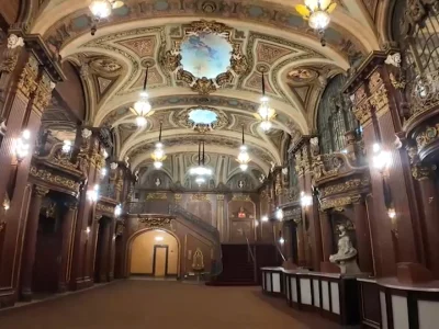 Loews Paradise Theatre in the Bronx starts a $50 million restoration drive