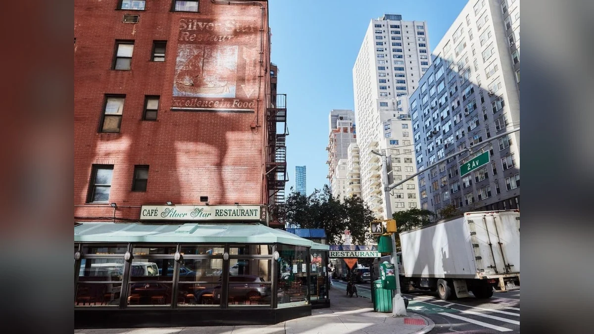 Small NYC shops can get help paying for alarms and panic buttons