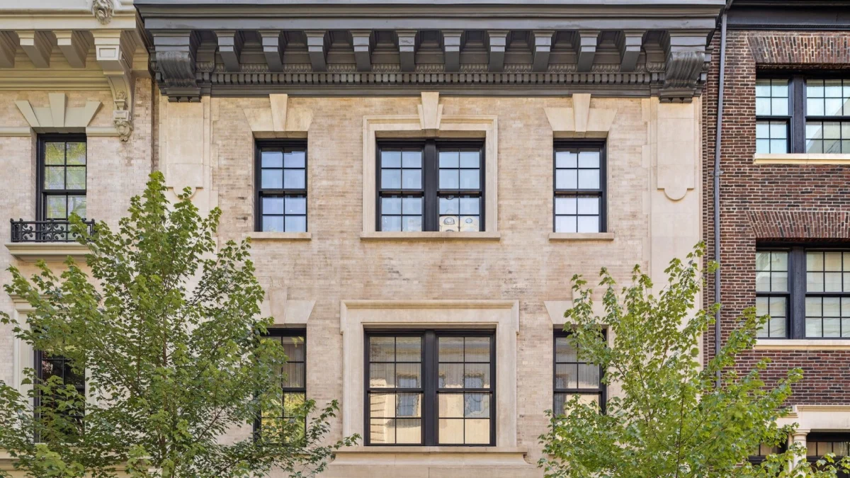 Former Morgan Stanley chief’s East 70th Street carriage house lists for $80 million